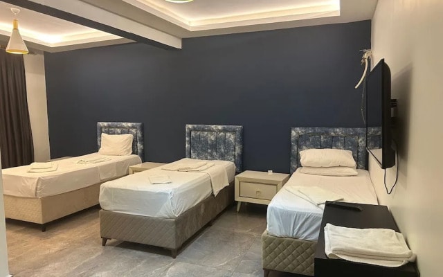 Taksim Miran Suit