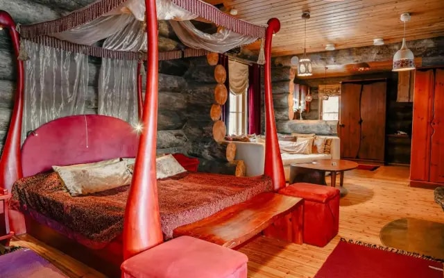 Kakslauttanen Arctic Resort