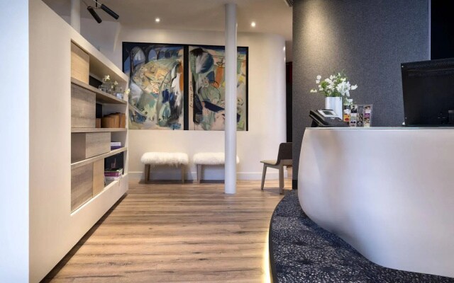 Max Hotel