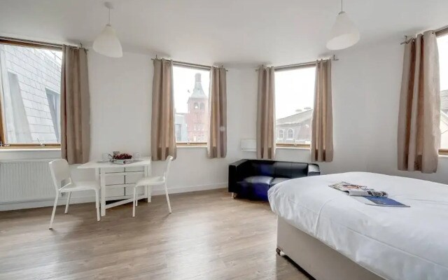 Beautiful studio with city views, in Liverpool!