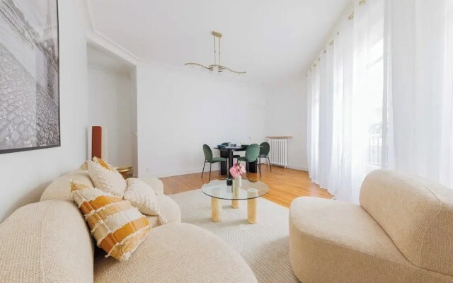 Charming Apartment - 2br/4p - Beaugrenelle