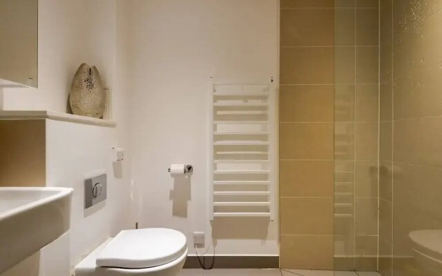 Cozy 1BR Flat in Kentish Town, Fits 2