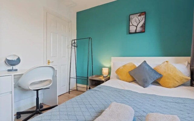 Cozy London Townhouse With 4 Bedrooms