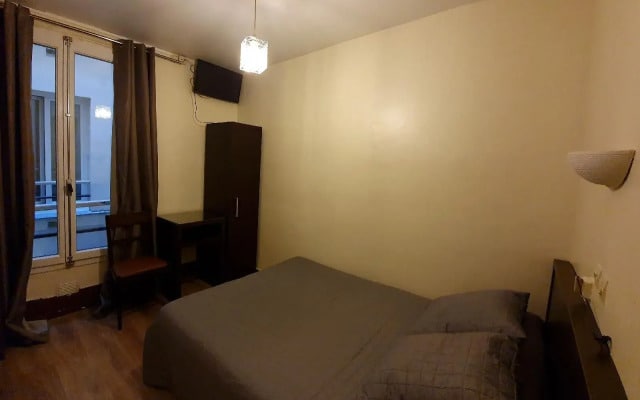 Anya Hotel