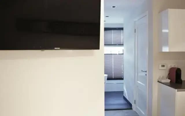 Modern Studio in a Central Location