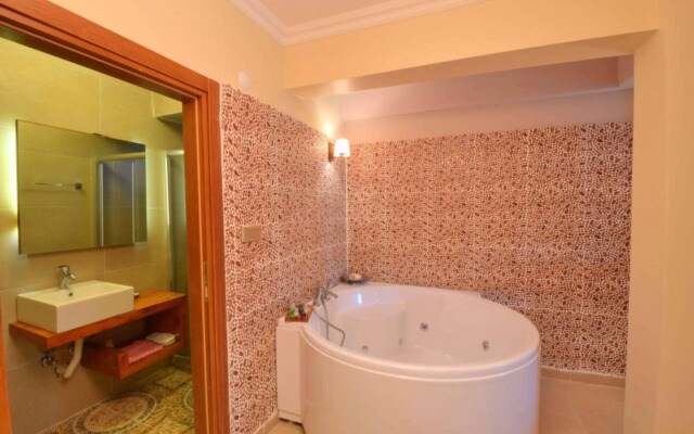 Sweet Home Hotel