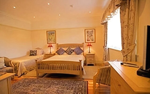 Acorn Guest House in Hull