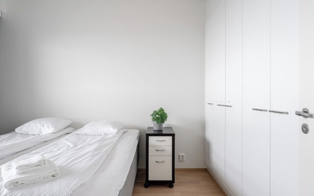 Fabulous 1BR Apt with Sauna & Views