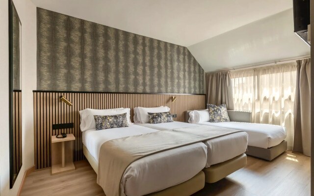Hotel Acta Piramides