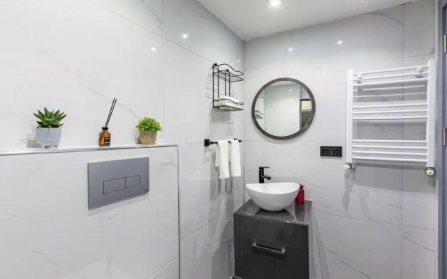 Cozy and Central Flat With Backyard in Kadikoy