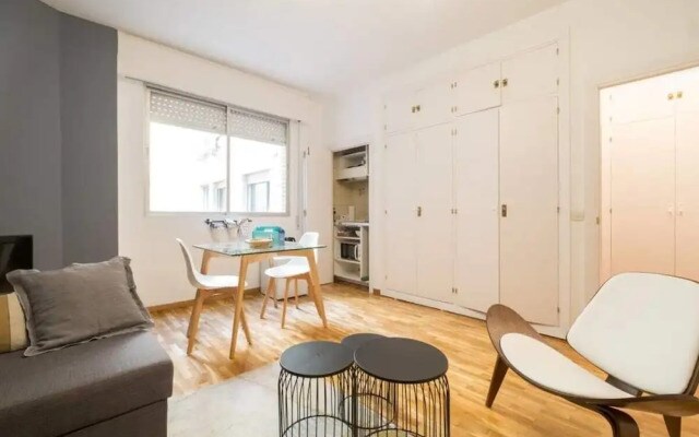 Lovely Modern 1Bed Apt in the city centre, nr metro