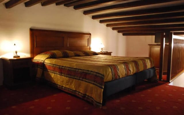 Residence Casale Mostacciano