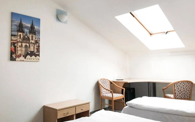 Hotel Inturprag