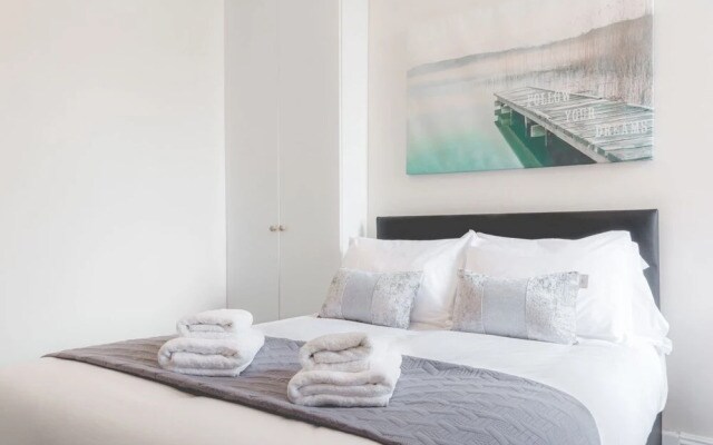 Platinum SA - Sefton Suites