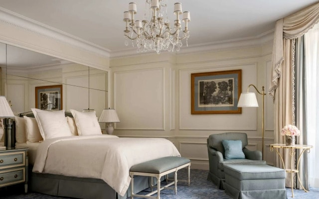 Отель Four Seasons George V