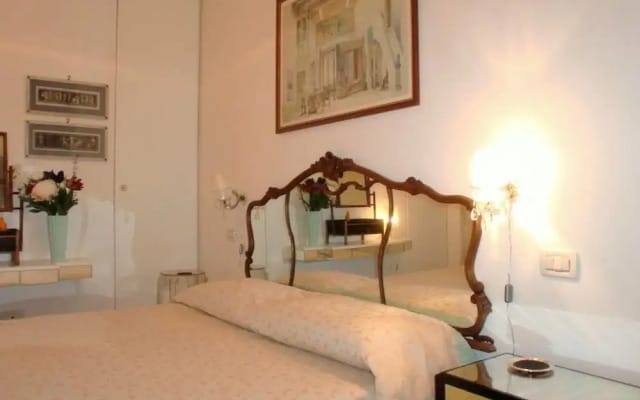 Grimaldi Apartments - Hermitage