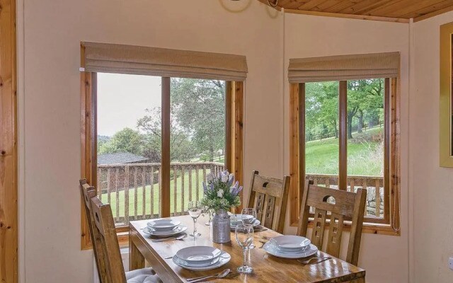 Charlesworth Lodges