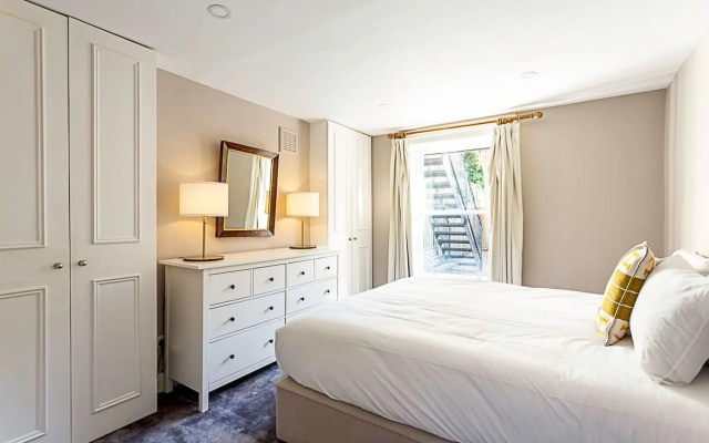 Idyllic Islington Flat