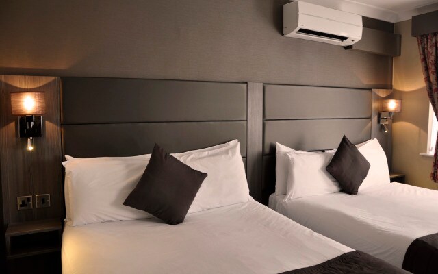 Brunel Hotel