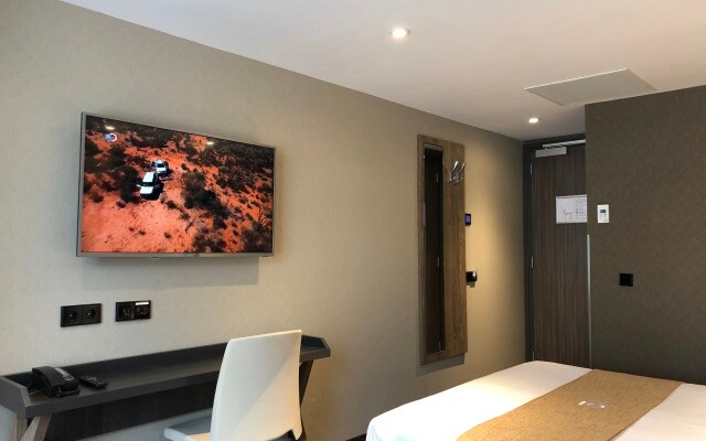 XO Hotels Infinity