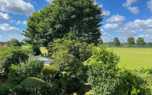 Unique 2 bedroom Flat in Heart of Walthamstow