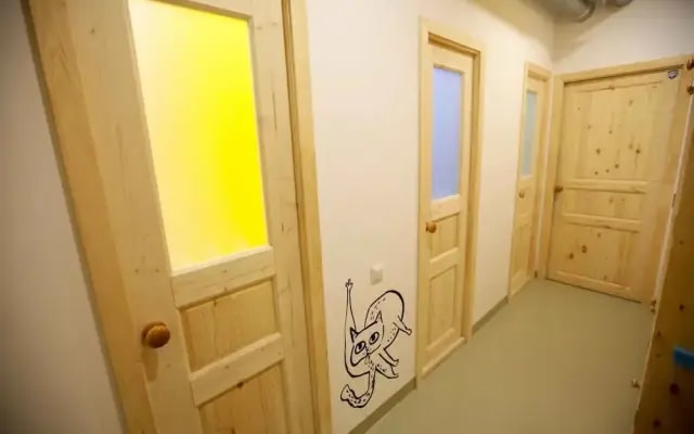 Hostel 69