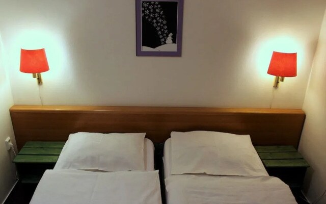 Hotel Pod Zvicinou