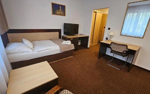 Hotel Adler