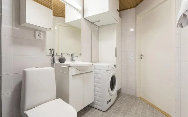 Tuomas´ luxurious suites, Ahola