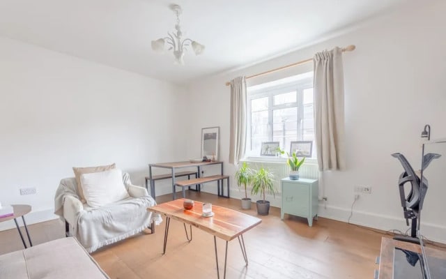 Stylish and Central 1 Bedroom Flat in Maida Vale