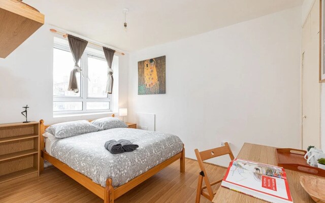 Tower Bridge Accommodation - 1