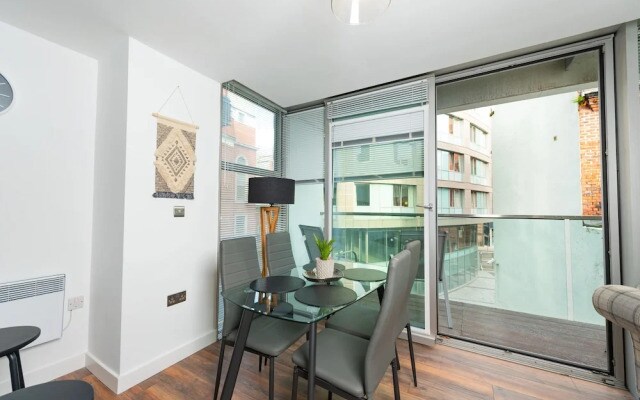 City Centre Gem, Free Parking,private Balcony 2bed