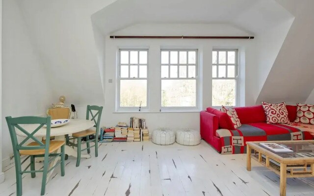 Contemporary 1 bed Apartment Chelsea