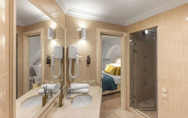 President Boutique Apartment