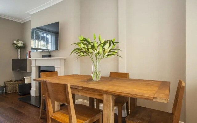 Luxury Central Marylebone 2-bed With Garden Office