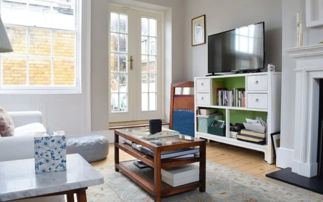 2 Bedroom House in Islington