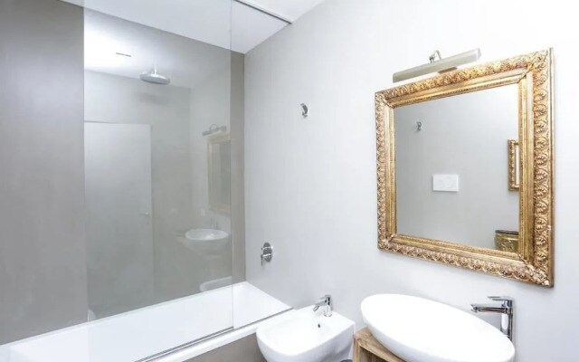Spanish Steps Deluxe Apartment