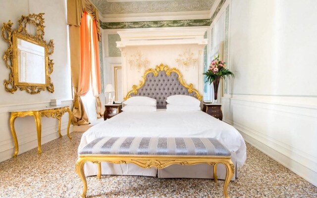 Cà Bonfadini Historic Experience Hotel Venice