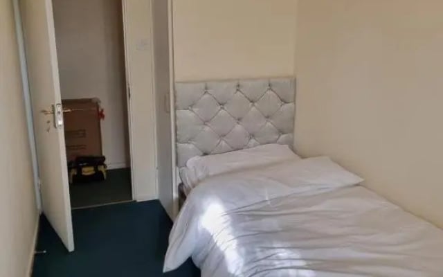 6 Greville Court (Adults Only)