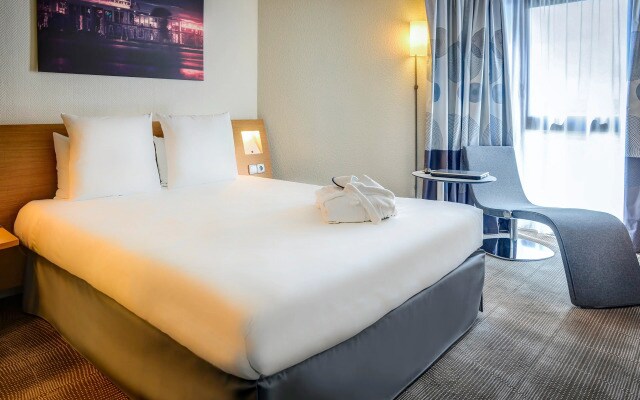 Novotel Paris Suresnes Longchamp