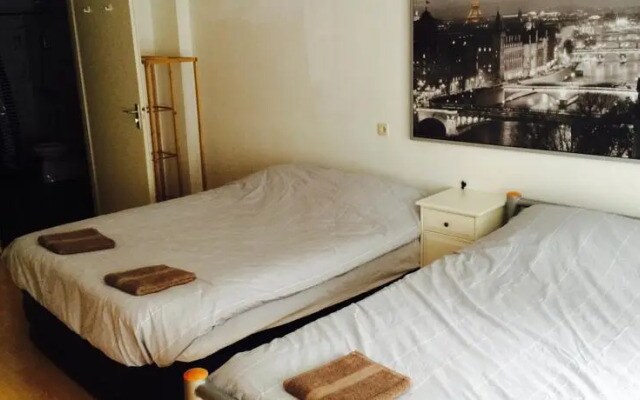 Sleep in the center of Amsterdam