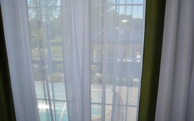 Nobless Resort