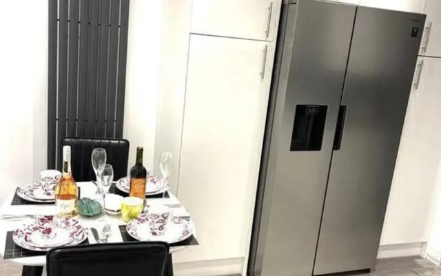 Uppamosluxurious London House With 4 Bedrooms