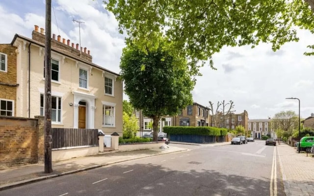 The Hackney Secret - Stylish 2bdr House With Garden, London