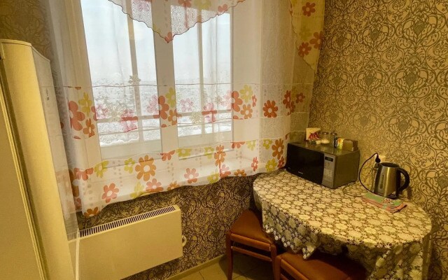 Аврора на проспекте Шахтеров 60