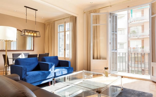 SAGRADA FAMILIA Sagrada Familia Luxury Flat for 6