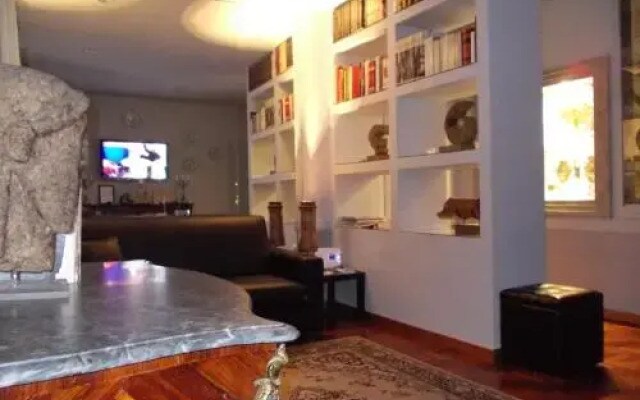 Luxury ai Banchi Nuovi