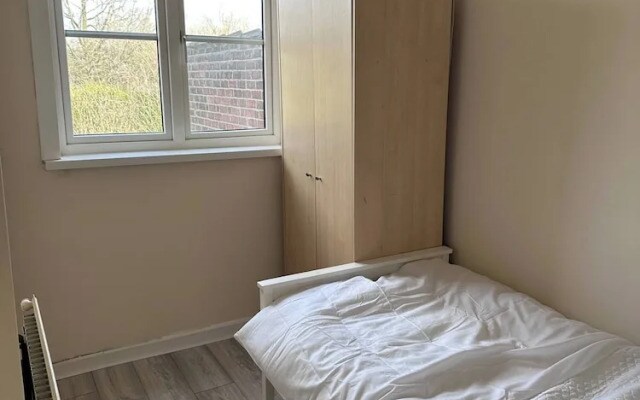 Spacious 3-bed Home at the Heart of Sheffield S2