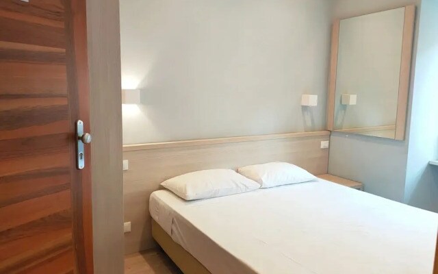 Flavia Suite