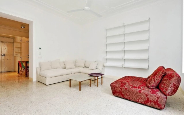 Wonderful 1bdr Apt. Near Colosseum